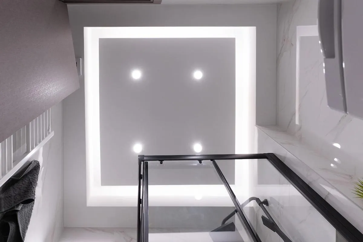 Modern Stay In Salonicco